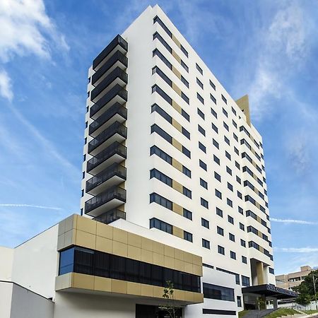 Gran Executive Hotel Uberlandia Bagian luar foto