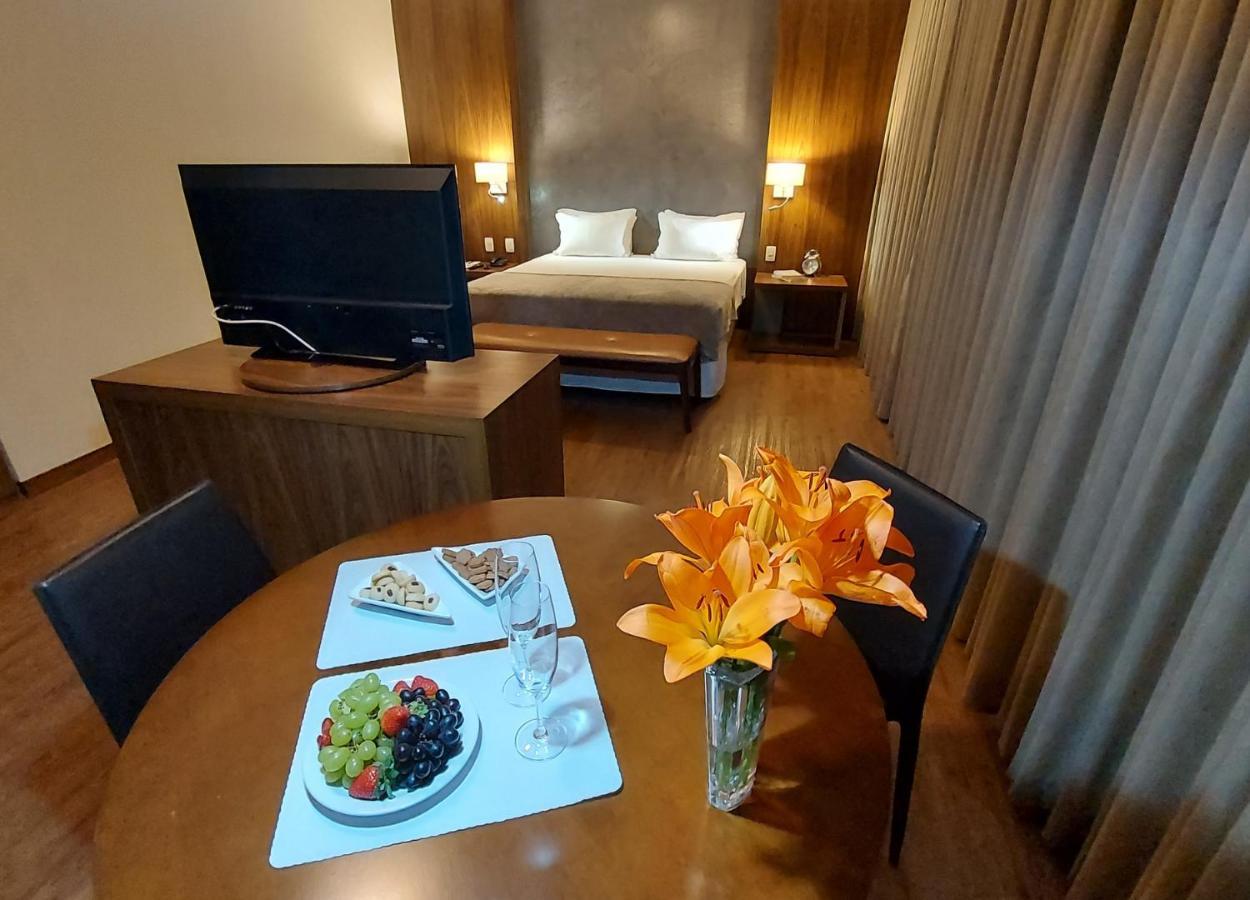 Gran Executive Hotel Uberlandia Bagian luar foto