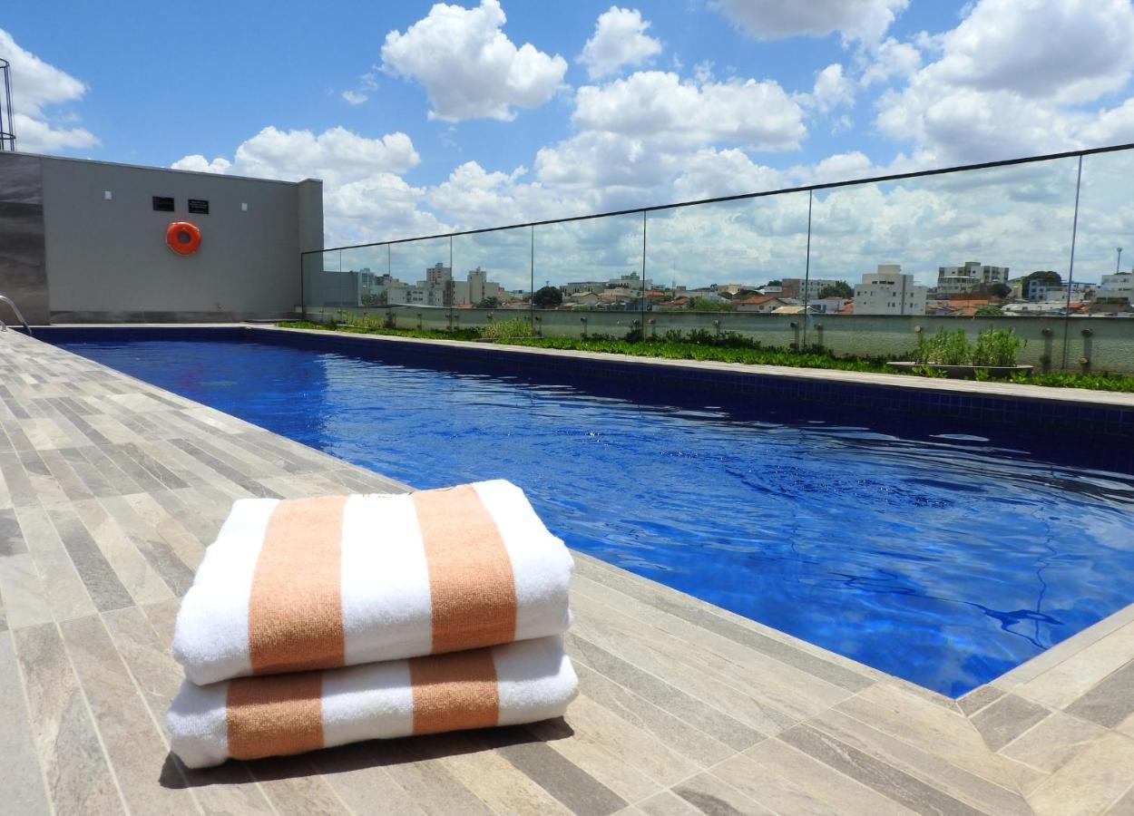 Gran Executive Hotel Uberlandia Bagian luar foto