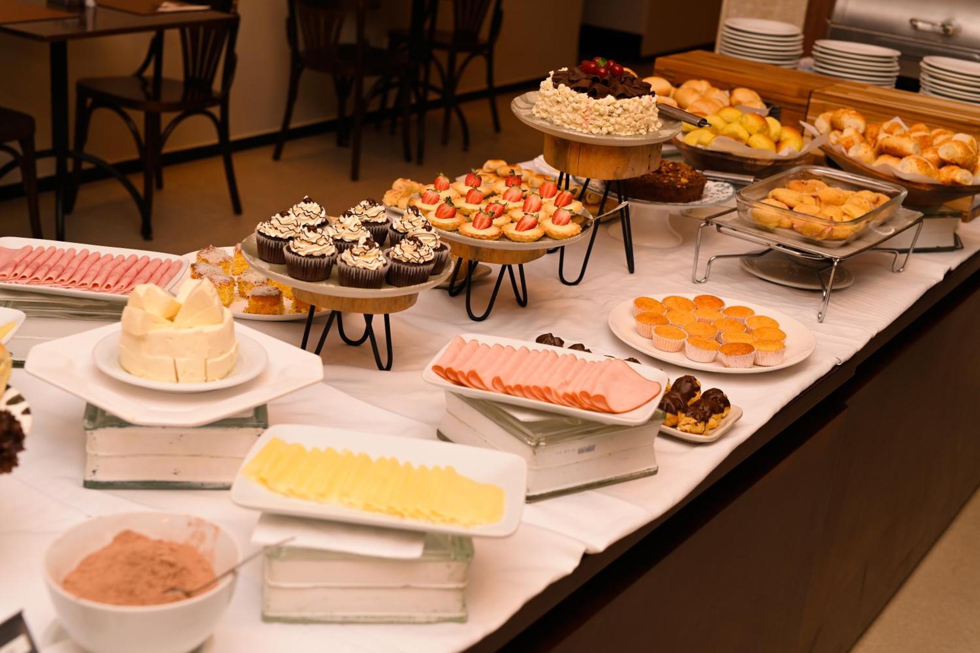 Gran Executive Hotel Uberlandia Bagian luar foto