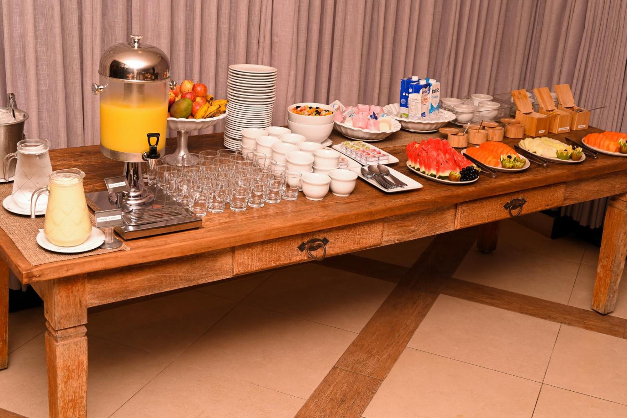Gran Executive Hotel Uberlandia Bagian luar foto