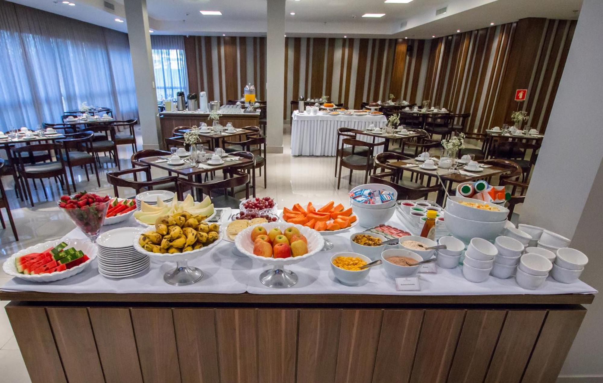 Gran Executive Hotel Uberlandia Bagian luar foto