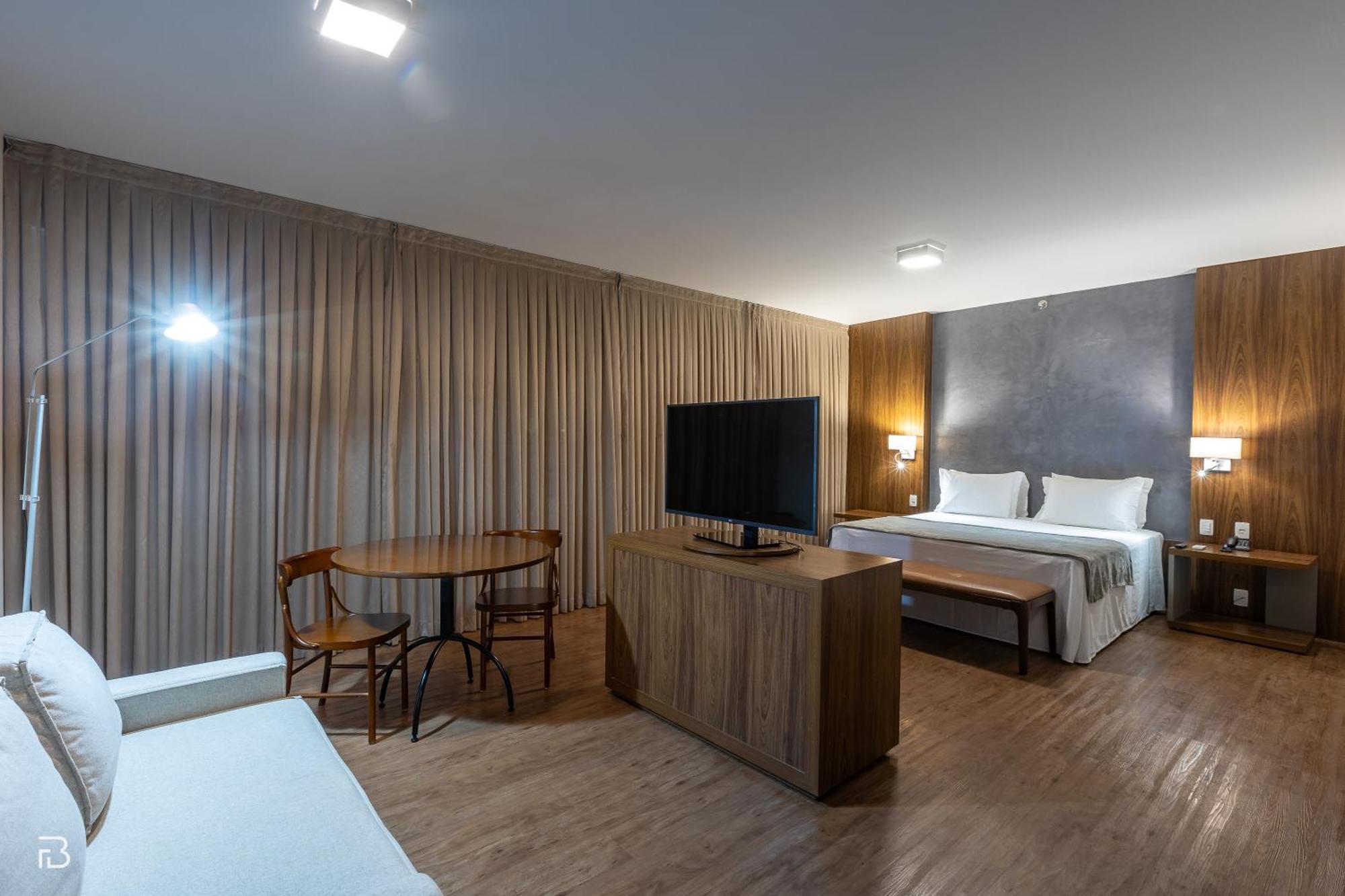 Gran Executive Hotel Uberlandia Bagian luar foto